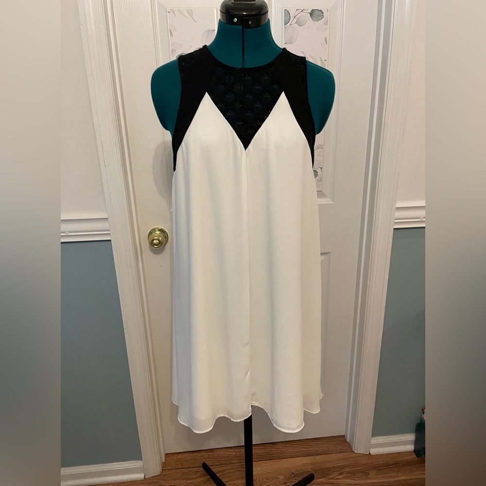 Alya White and Black Dress, Size M